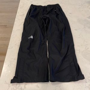 The North face  unisex splash pants size medium 10/12 perfect condition